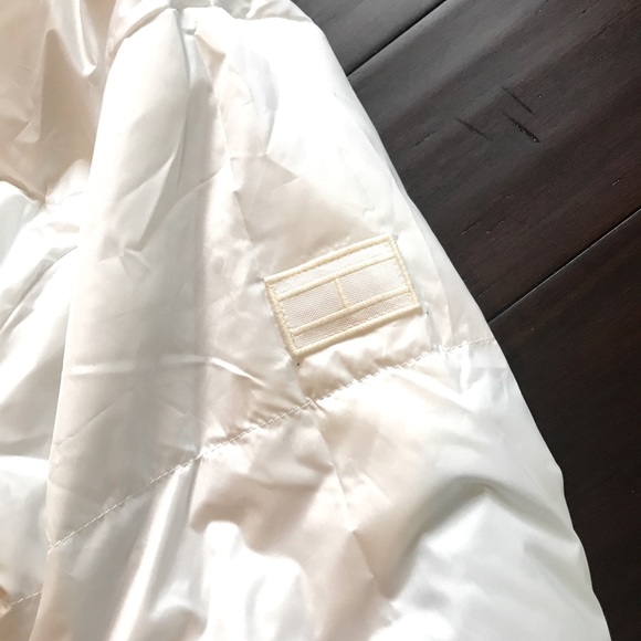 TOMMY HILFIGER Reversible Hooded Puffer - Picture 7 of 15